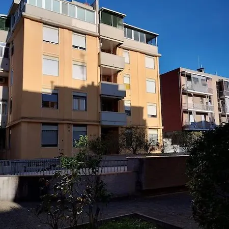 Trilocale Silenzioso Apartment